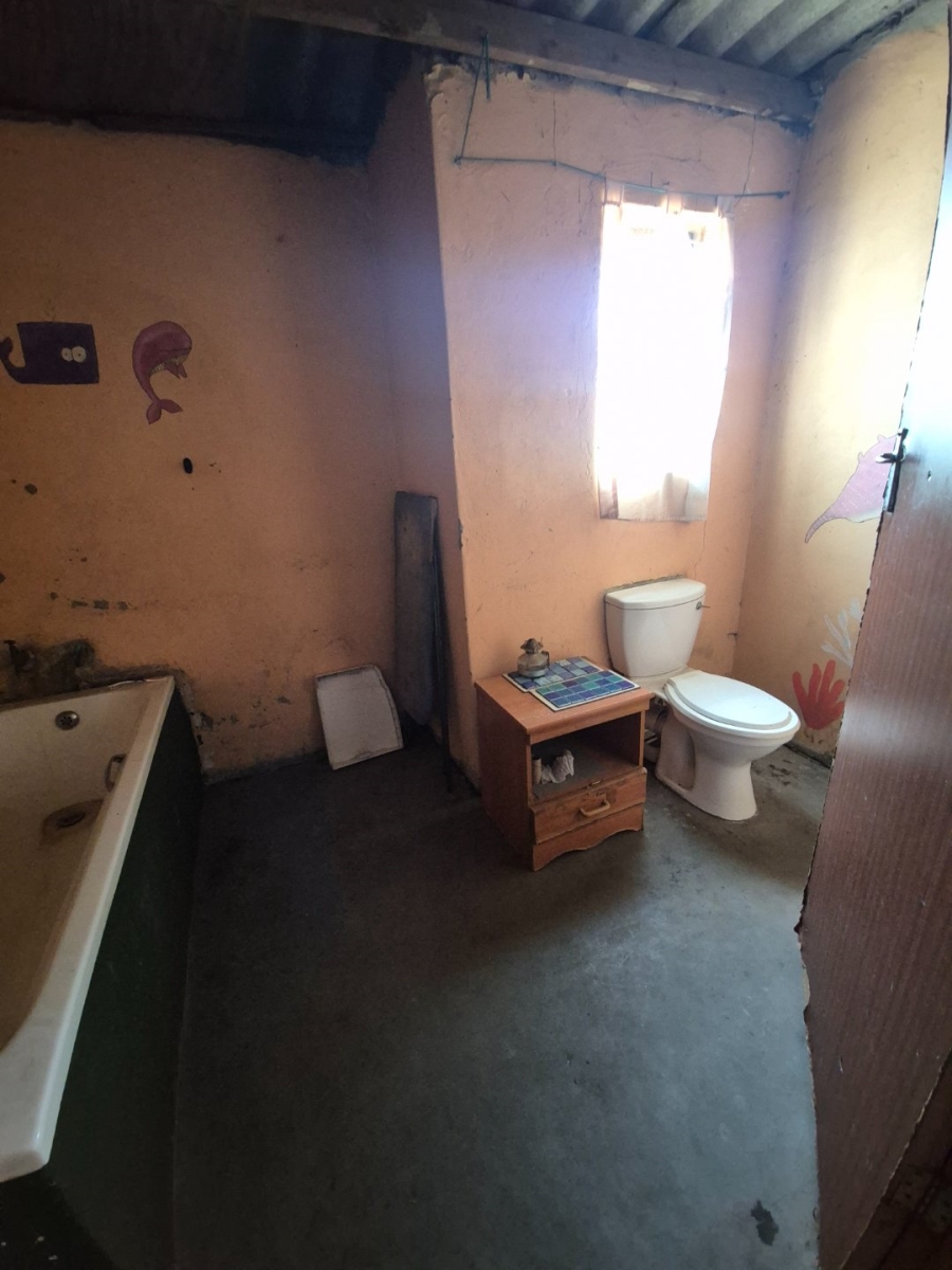 2 Bedroom Property for Sale in Kwazakhele Eastern Cape